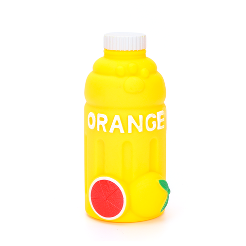 Vinyllegetøj: Appelsinjuice- & Druejuiceflaske- Størrelse: L12 cm x B6 cm / L11,5 cm x B6,5 cm